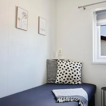 Apartment Ferienhaus Ufergeheimnis Am Guelser Moselbogen I 2 Sz I 5 Gaeste I Badebucht I Grill I Garten Koblenz (Rhineland-Palatinate)
